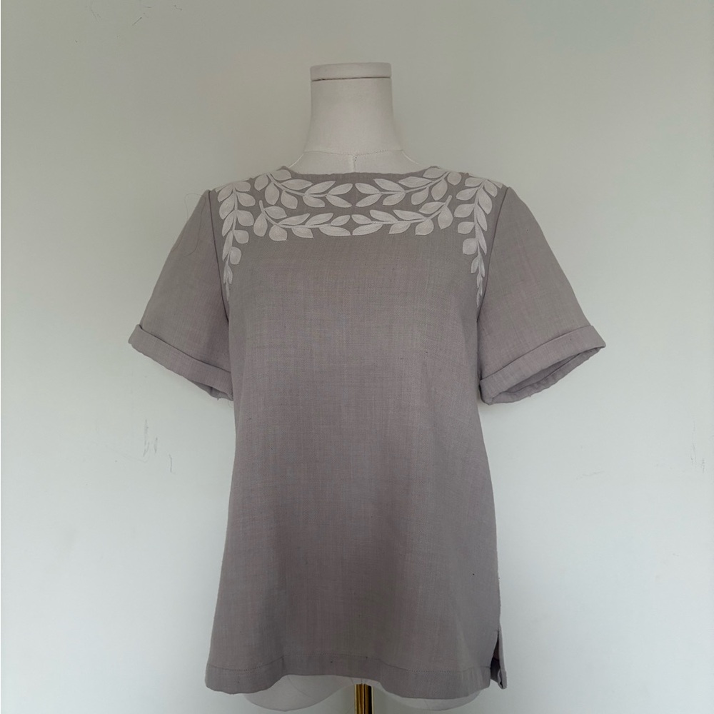Madewell Gray Short Sleeve Top with Leaf Design